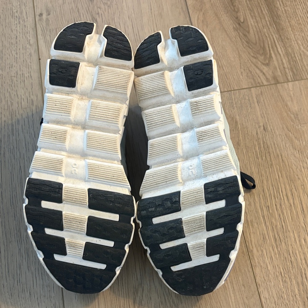 Oncloud Oc Cloudflow 4 Running Shoes - image 4